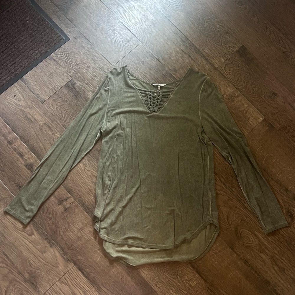 BKE Olive Long Sleeve Women's Tee
